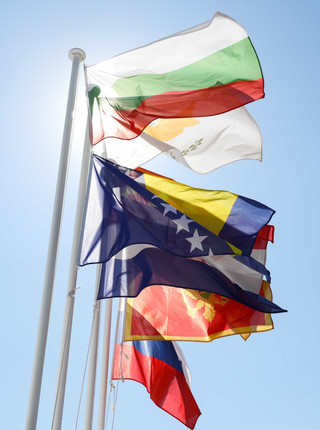 Flags © FDC